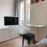 Close To Montmartre Cosy Studio